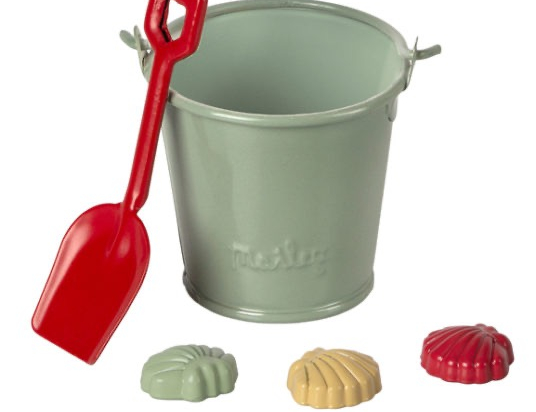 KIT DU PARFAIT CHÂTEAU DE SABLE MAILEG – ACCESSOIRES DE PLAGE POUR SOURIS