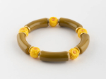 BRACELET EN PORCELAINE, PERLES DE VERRE ET LAITON DORÉ -NACH